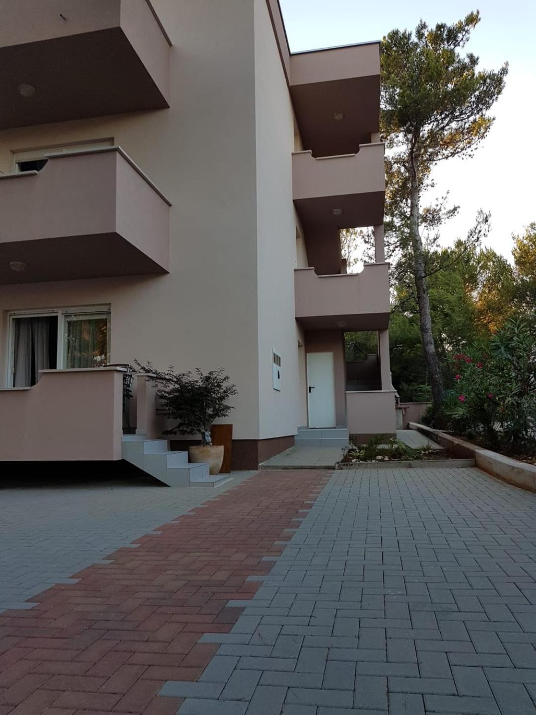Apartmani Vukadin Vir Εξωτερικό φωτογραφία
